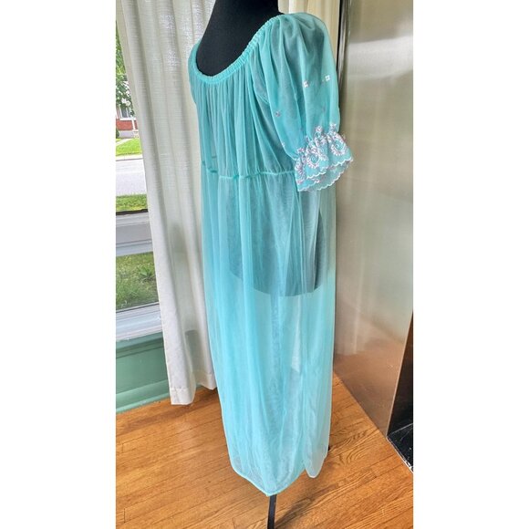 Vintage 60s dressing gown, teal blue, empire waist, embroidered puff sleeves - Picture 7 of 8